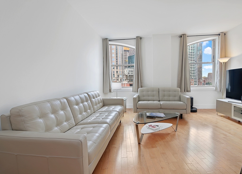 2 bed, 2 bath apartment for rent at 181 Essex Unit E702, Leather District — photo 2 of 17