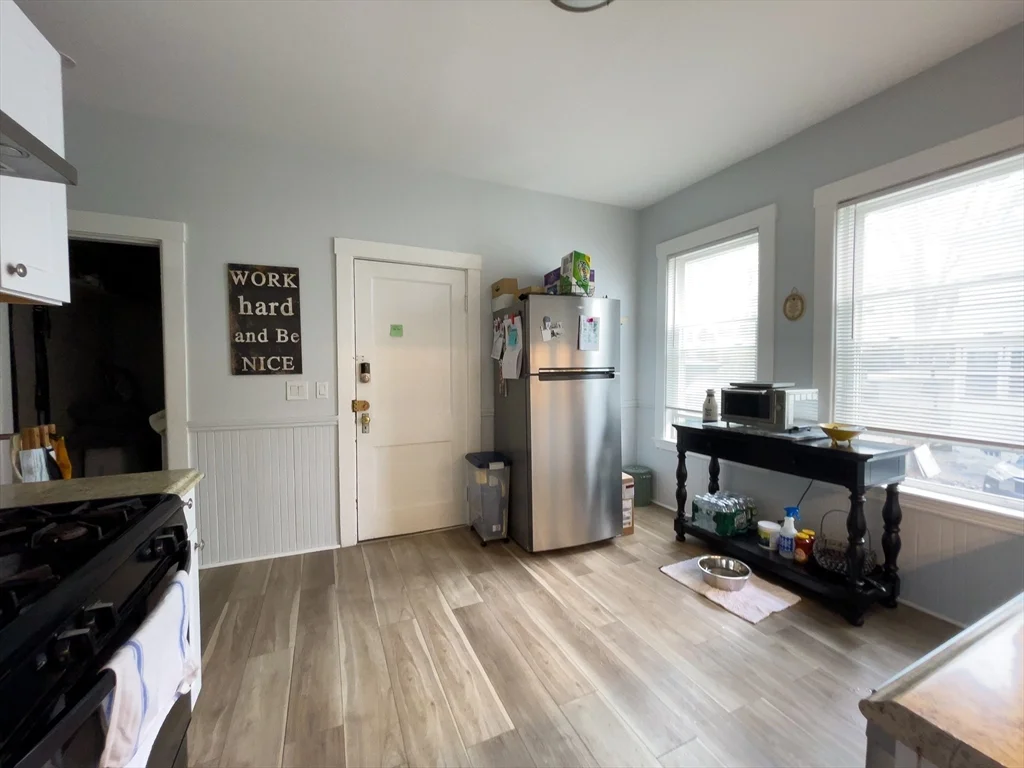 3 bed, 1 bath apartment for rent at 181 Fellsway W Unit 1, Medford
