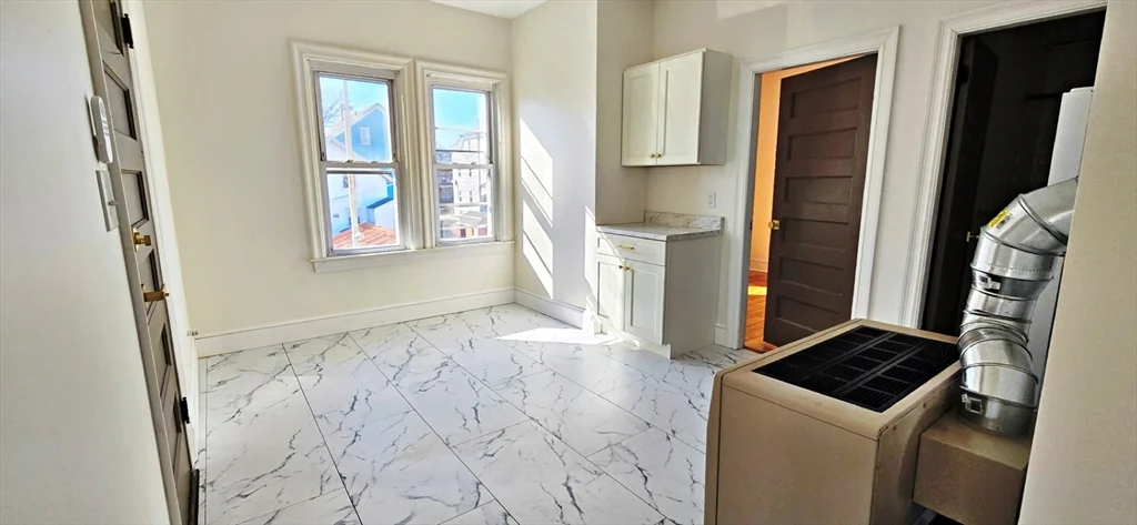 3 bed, 1 bath apartment for rent at 181 Foster St Unit 2, Fall River — photo 23 of 27