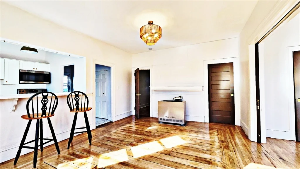 3 bed, 1 bath apartment for rent at 181 Foster St Unit 2, Fall River — photo 18 of 27