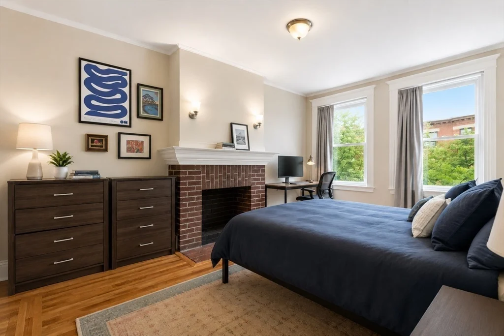 3 bed, 2 bath apartment for rent at 181 Harvard St Unit 2, Coolidge Corner — photo 9 of 13