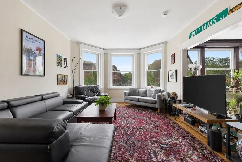 3 bed, 2 bath apartment for rent at 181 Harvard St Unit 2, Coolidge Corner — photo 5 of 13