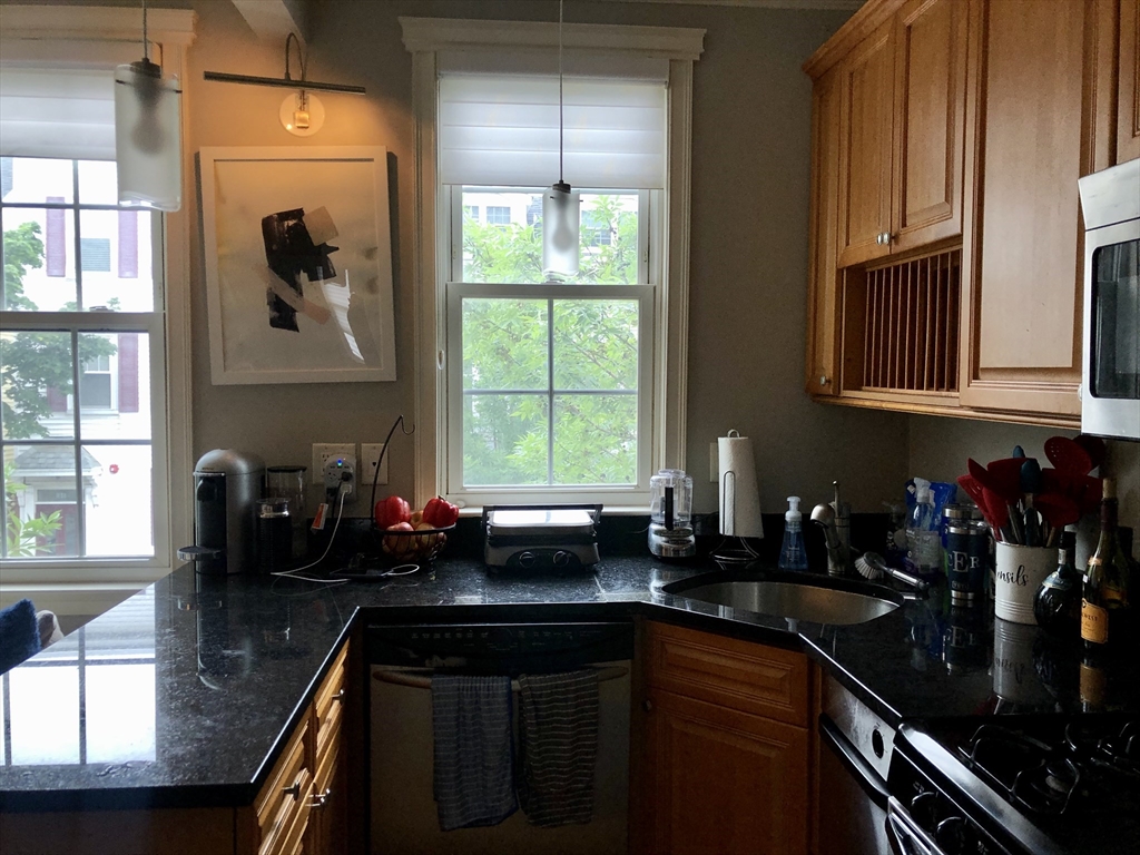 1 bed, 1 bath apartment for rent at 181 K St Unit 2, South Boston — photo 10 of 11
