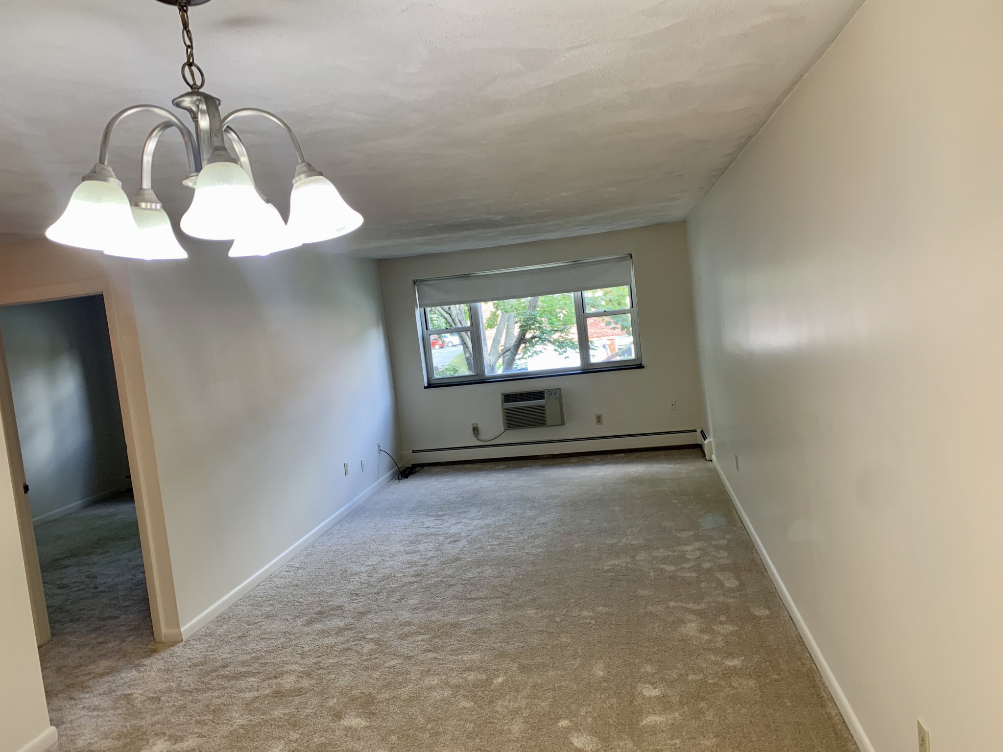 1 bed, 1 bath apartment for rent at 181 Lexington St Unit 18, Auburndale — photo 12 of 15