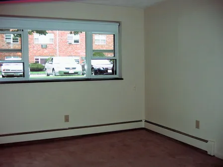 1 bed, 1 bath apartment for rent at 181 Lexington St Unit 24, Auburndale — photo 2 of 11