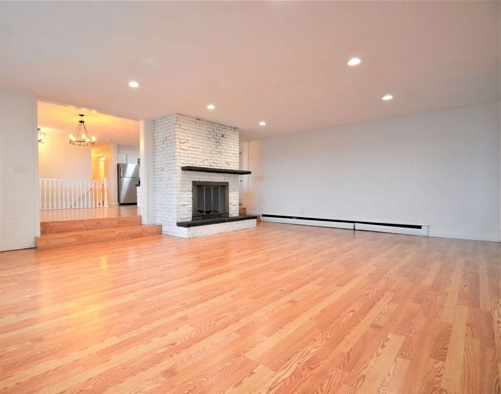 3 bed, 1 bath apartment for rent at 181 Lincoln St Unit 2, Revere — photo 6 of 24