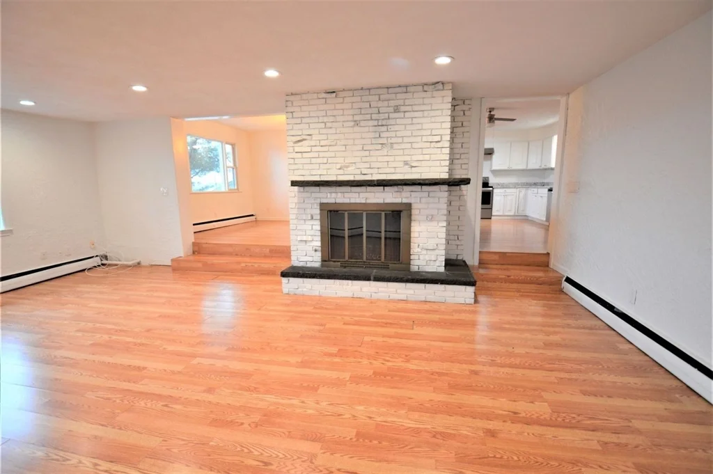 3 bed, 1 bath apartment for rent at 181 Lincoln St Unit 2, Revere — photo 7 of 24