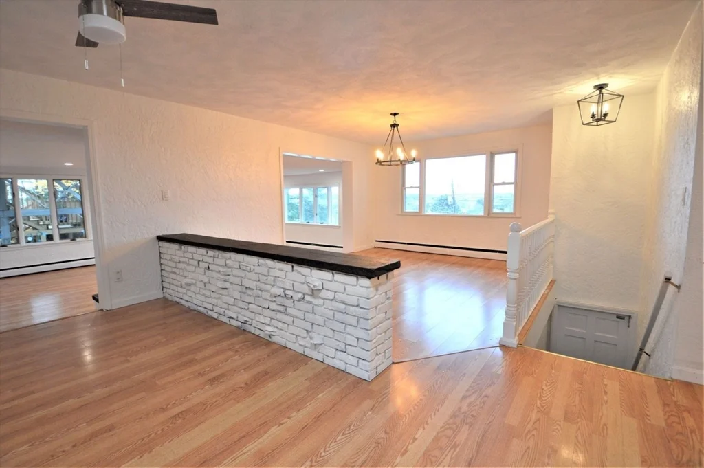 3 bed, 1 bath apartment for rent at 181 Lincoln St Unit 2, Revere — photo 3 of 24