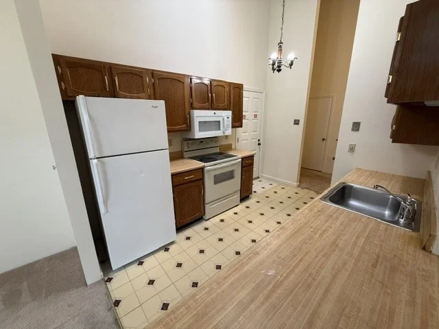 2 bed, 2 bath apartment for rent at 181 Littleton Rd Unit 420, Chelmsford — photo 4 of 29