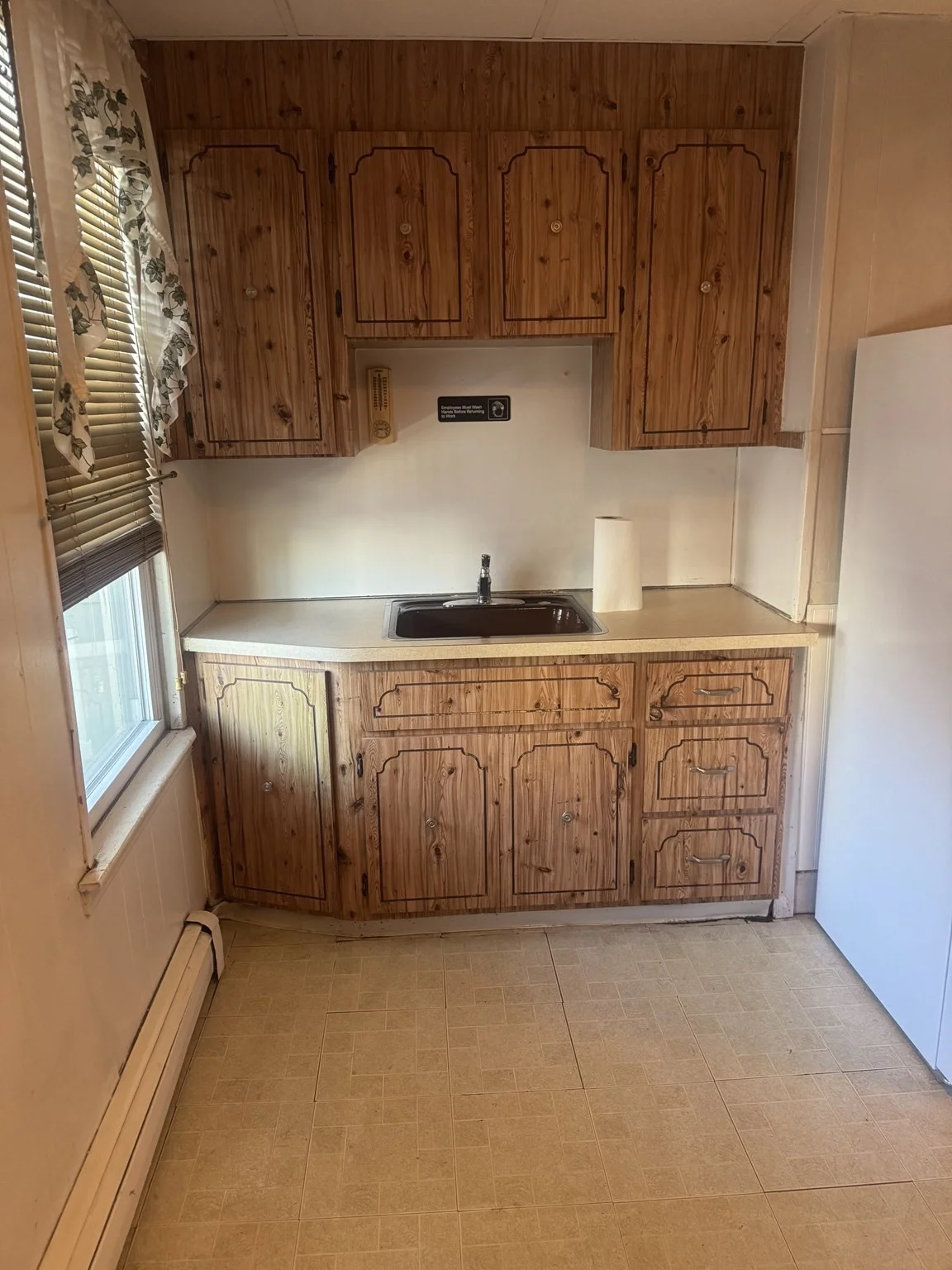 1 bed, 1 bath apartment for rent at 181 London St Unit 2, East Boston — photo 1 of 13