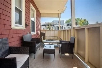 4 bed, 1 bath apartment for rent at 181 M St Unit 1, South Boston — photo 16 of 24