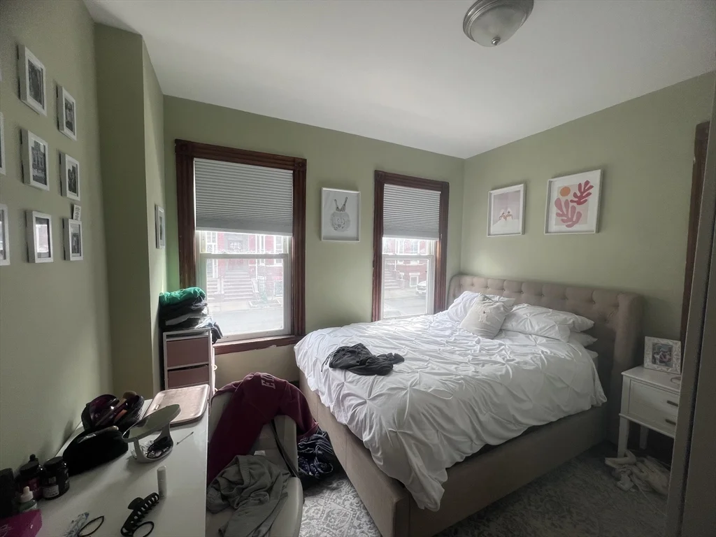 4 bed, 1 bath apartment for rent at 181 M St Unit 1, South Boston — photo 12 of 24