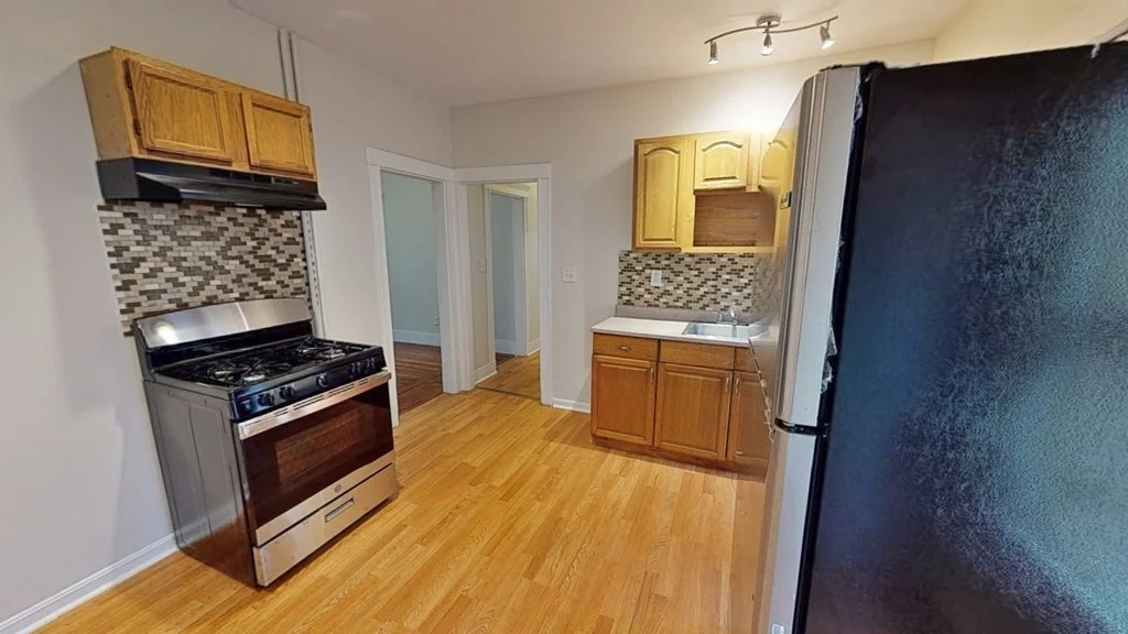 4 bed, 1 bath apartment for rent at 181 Norfolk St Unit 1, Dorchester — photo 2 of 23