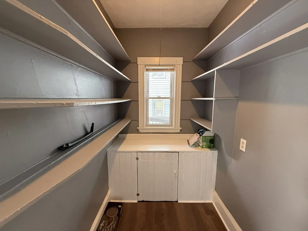 4 bed, 1 bath apartment for rent at 181 Norfolk St Unit 2, Dorchester — photo 6 of 18