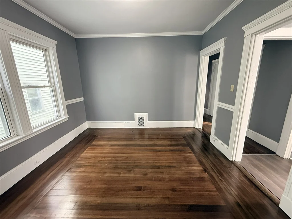 4 bed, 1 bath apartment for rent at 181 Norfolk St Unit 2, Dorchester — photo 16 of 18