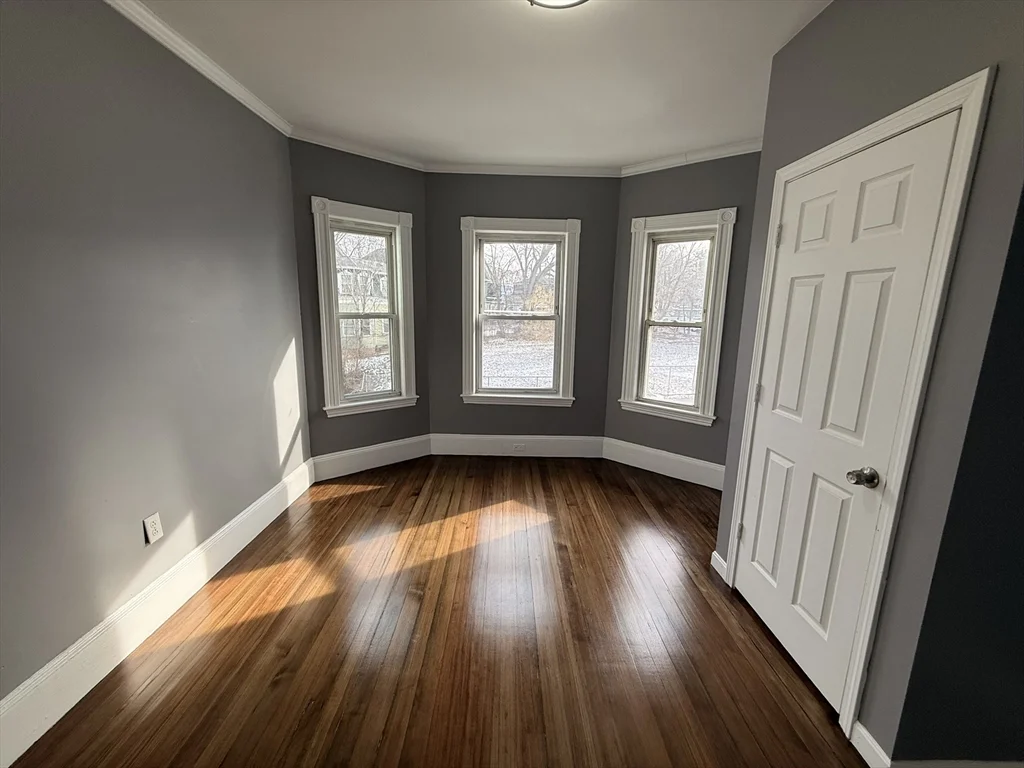 4 bed, 1 bath apartment for rent at 181 Norfolk St Unit 2, Dorchester — photo 9 of 18