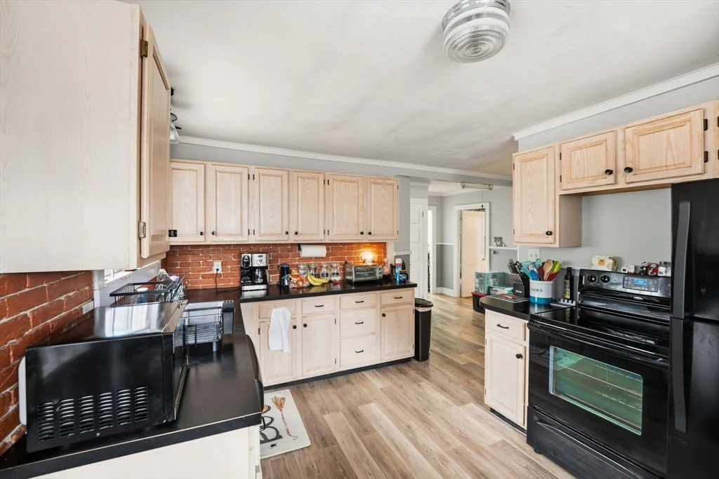 2 bed, 1 bath apartment for rent at 181 Park St Unit 1, North Attleboro — photo 6 of 22