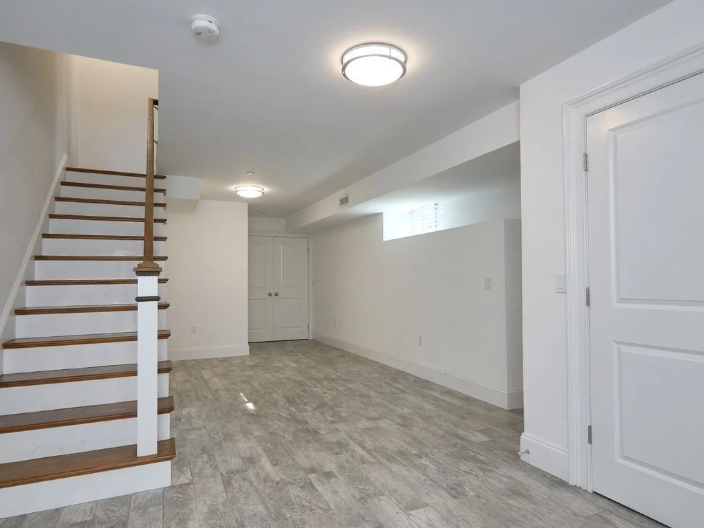 3 bed, 3 bath apartment for rent at 181 Putnam Ave Unit 181, Riverside — photo 18 of 20