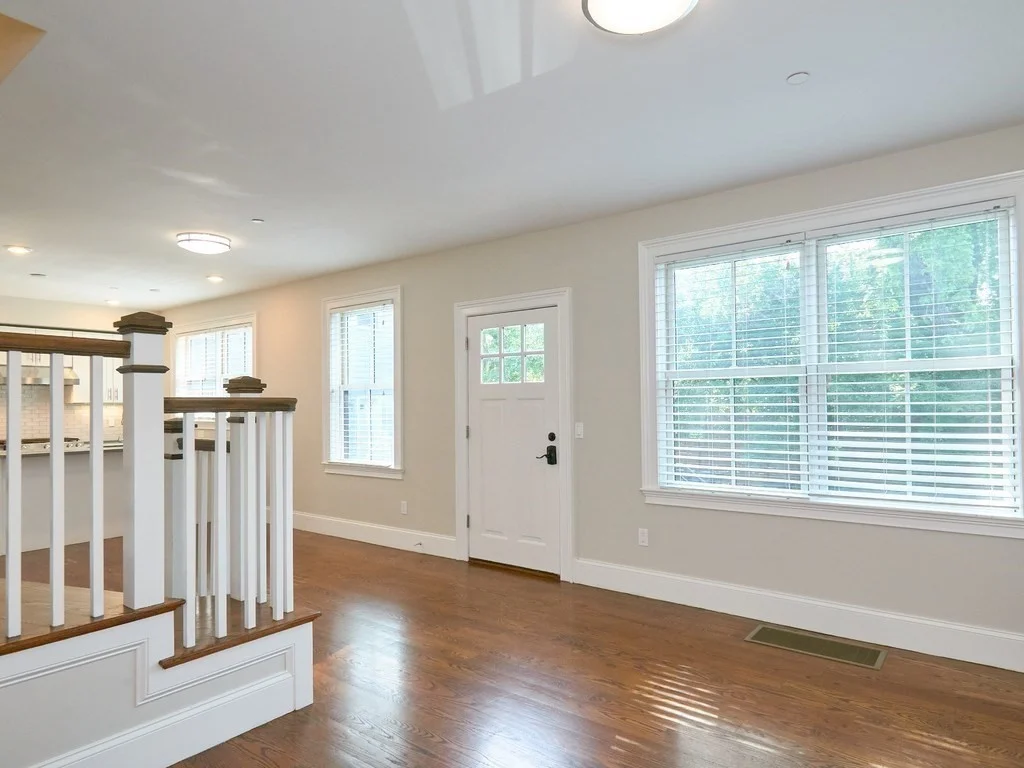 3 bed, 3 bath apartment for rent at 181 Putnam Ave Unit 181, Riverside — photo 4 of 20