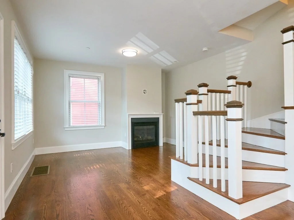 3 bed, 3 bath apartment for rent at 181 Putnam Ave Unit 181, Riverside — photo 3 of 20
