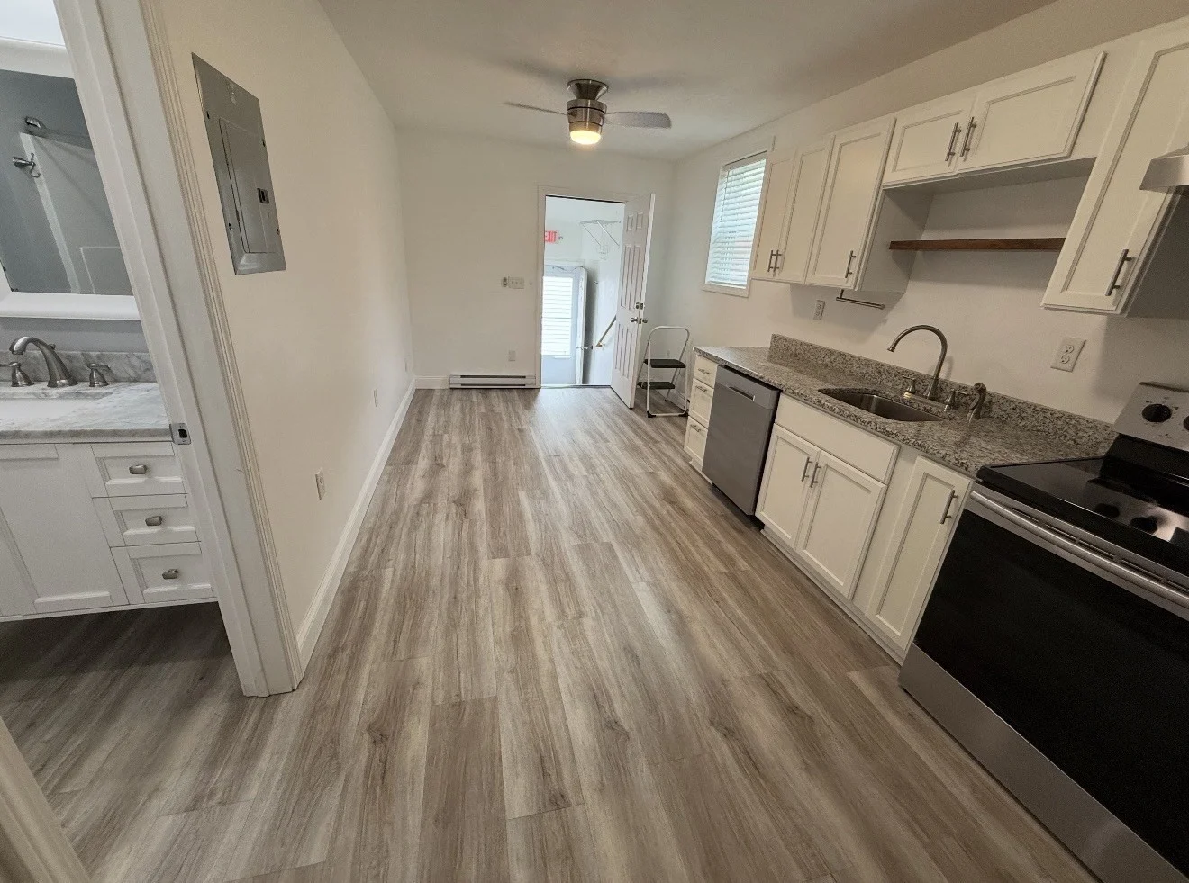 1 bed, 1 bath apartment for rent at 181 S Main St Unit 6, Attleboro — photo 2 of 6