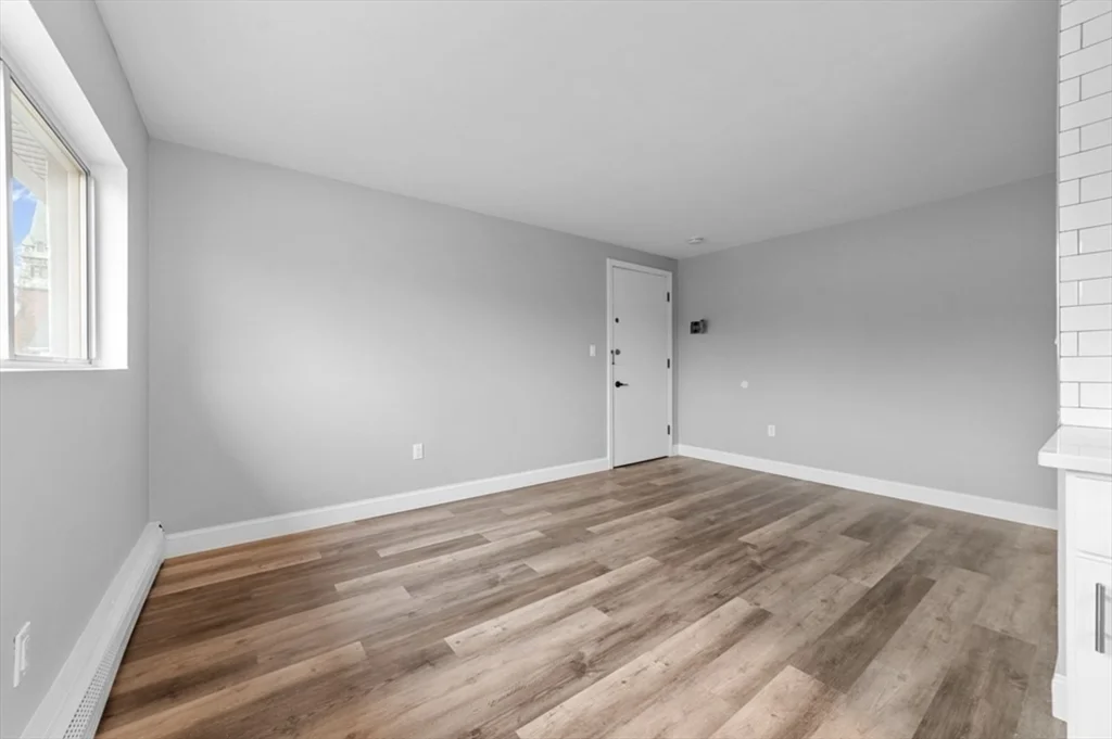 Studio bed, 1 bath apartment for rent at 181 School St Unit 5, Waltham — photo 7 of 12