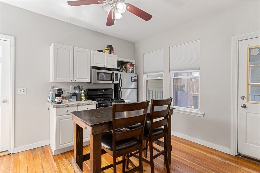2 bed, 1 bath apartment for rent at 181 5th St Unit 1, South Boston — photo 4 of 18