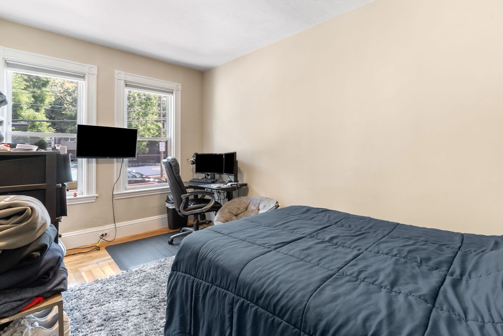 2 bed, 1 bath apartment for rent at 181 5th St Unit 1, South Boston — photo 6 of 18