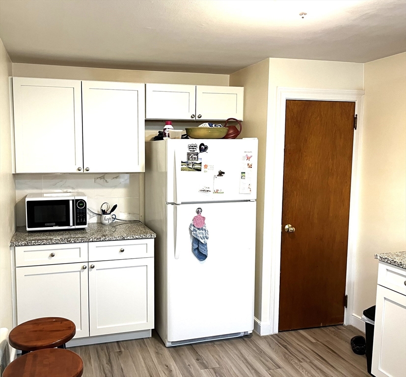 3 bed, 1 bath apartment for rent at 181 Warren St Unit 181, Watertown — photo 5 of 20