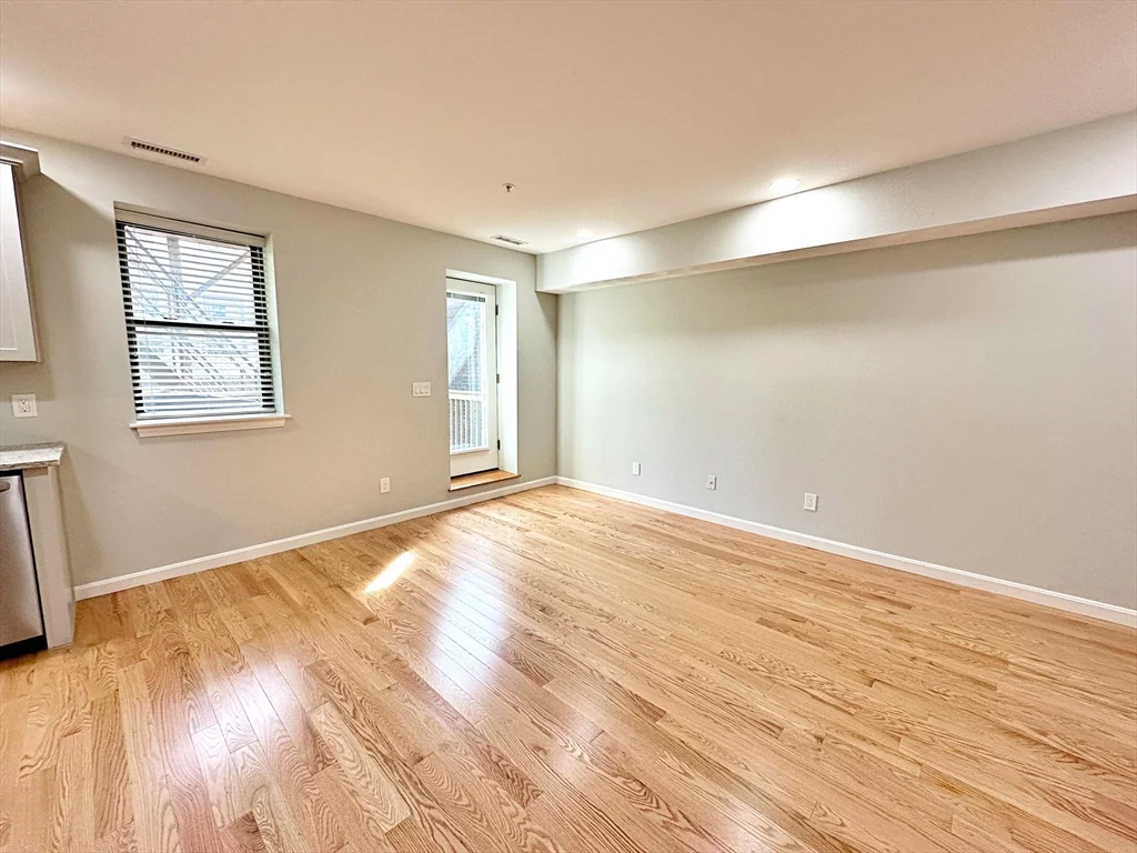 1 bed, 1 bath apartment for rent at 181 Webster St Unit 1, East Boston — photo 9 of 18