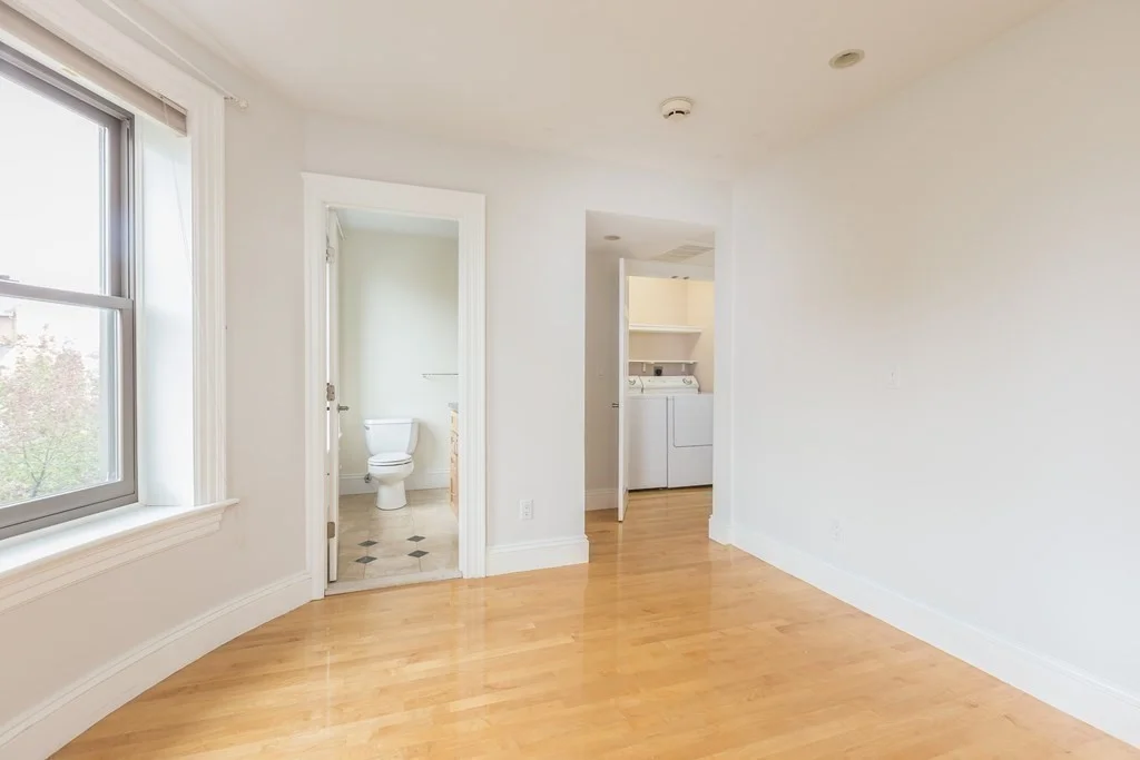 2 bed, 2.5 bath apartment for rent at 181 Webster St Unit 4, East Boston — photo 14 of 17