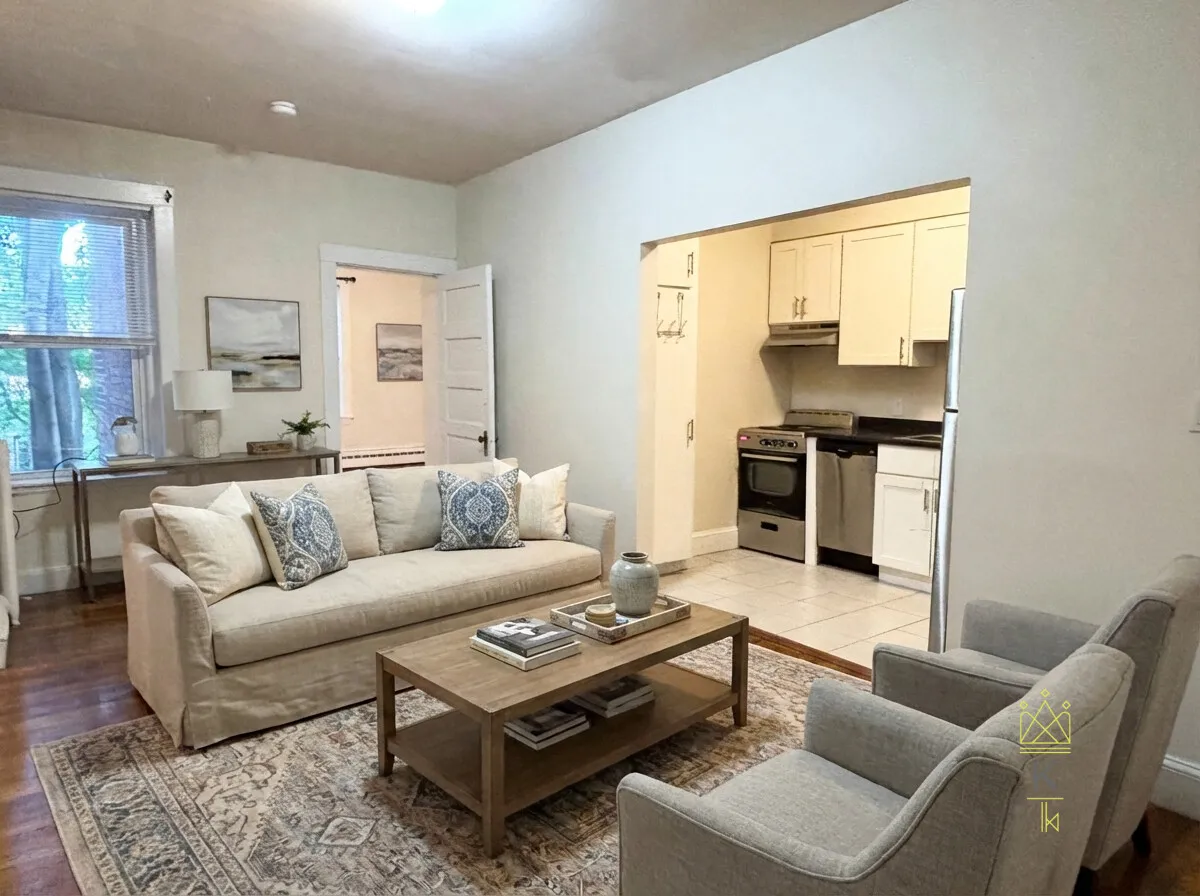 1 bed, 1 bath apartment for rent at 181 Winthrop Rd Unit 3, Aspinwall Hill — photo 1 of 7
