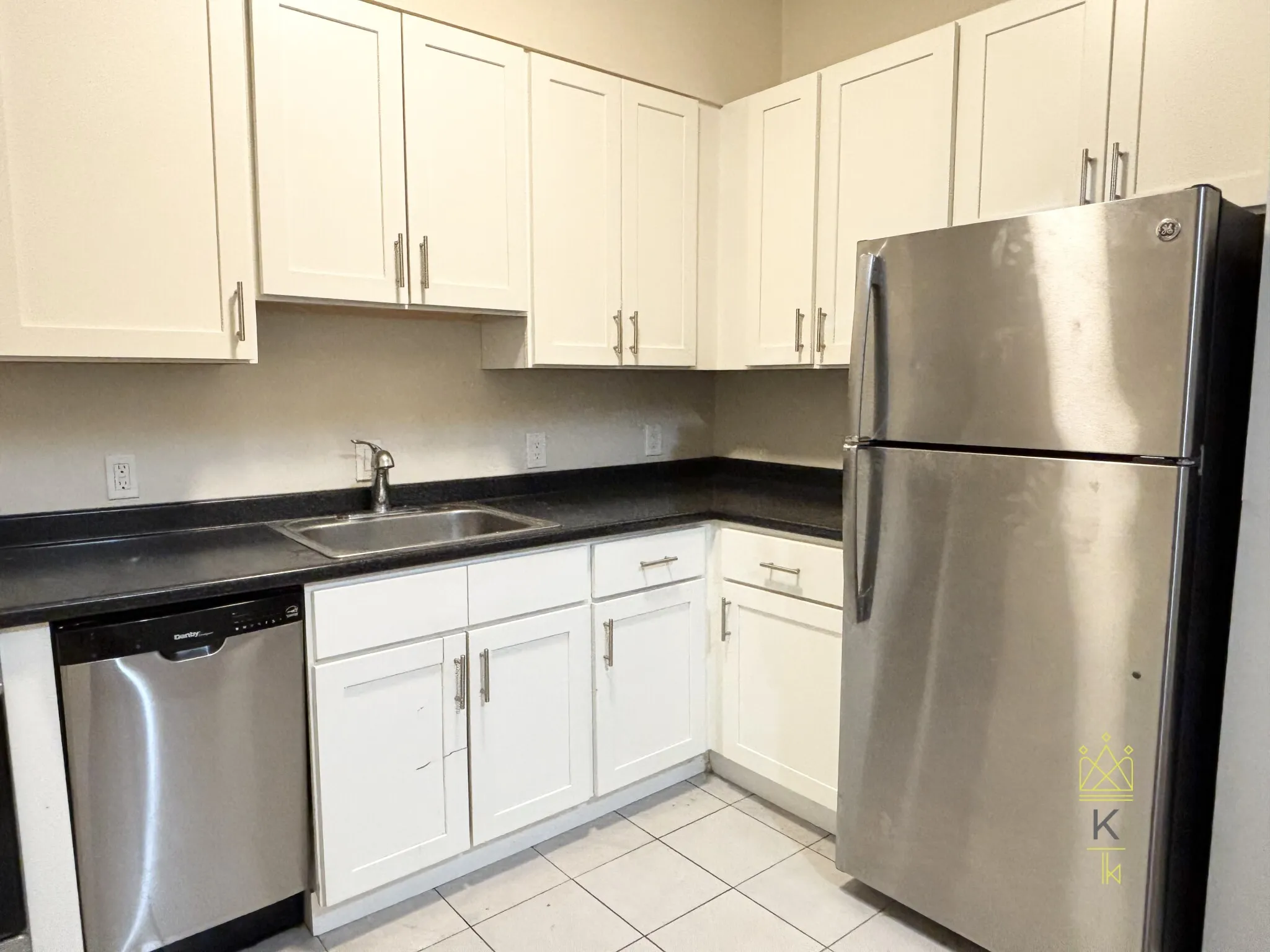 1 bed, 1 bath apartment for rent at 181 Winthrop Rd Unit 3, Aspinwall Hill — photo 4 of 7