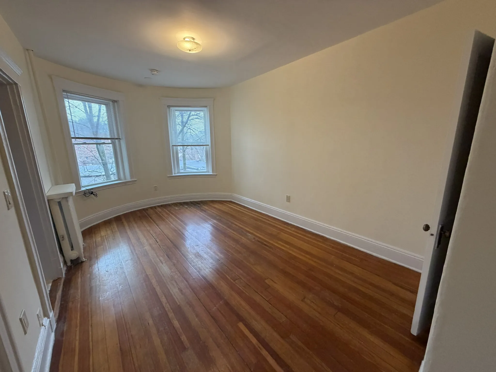 Studio bed, 1 bath apartment for rent at 181 Winthrop Rd Unit 5, Aspinwall Hill — photo 1 of 6