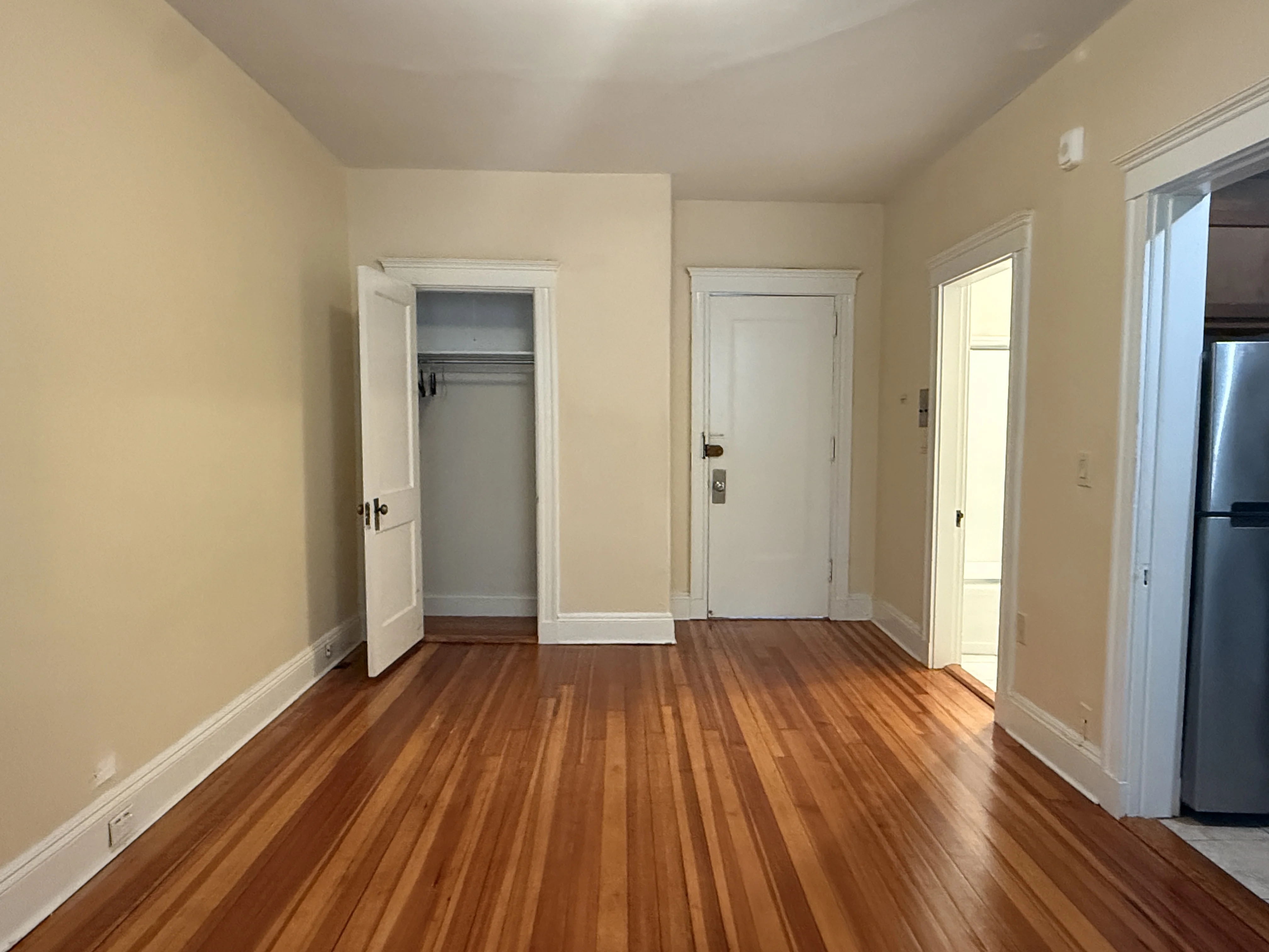 Studio bed, 1 bath apartment for rent at 181 Winthrop Rd Unit 8, Aspinwall Hill — photo 4 of 4