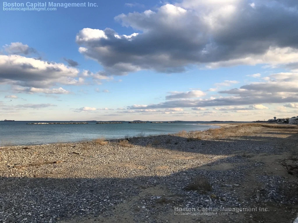 2 bed, 1 bath apartment for rent at 181 Winthrop Shore Unit 2, Winthrop — photo 3 of 16