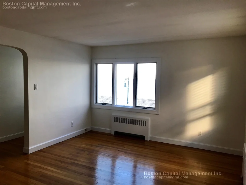 2 bed, 1 bath apartment for rent at 181 Winthrop Shore Unit 2, Winthrop — photo 11 of 16