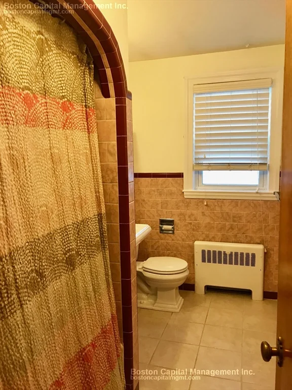 2 bed, 1 bath apartment for rent at 181 Winthrop Shore Unit 2, Winthrop — photo 8 of 16