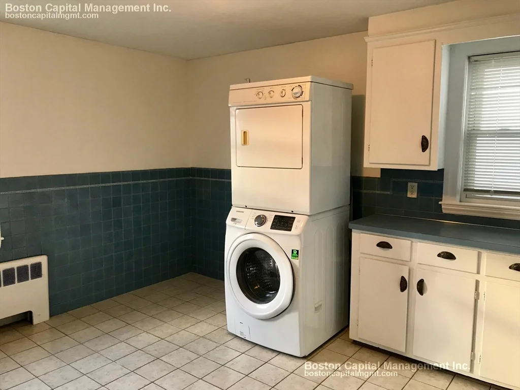 2 bed, 1 bath apartment for rent at 181 Winthrop Shore Unit 2, Winthrop — photo 13 of 16