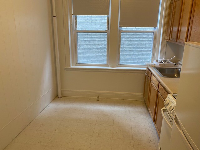 1 split bed, 1 bath apartment for rent at 1810 Commonwealth Ave Unit 15, Brighton — photo 14 of 18