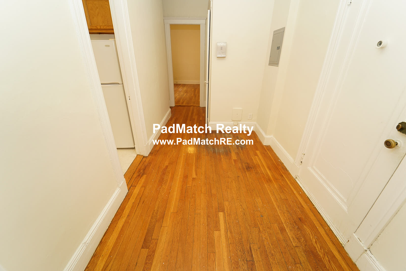 1 split bed, 1 bath apartment for rent at 1810 Commonwealth Ave Unit 15, Brighton — photo 4 of 18