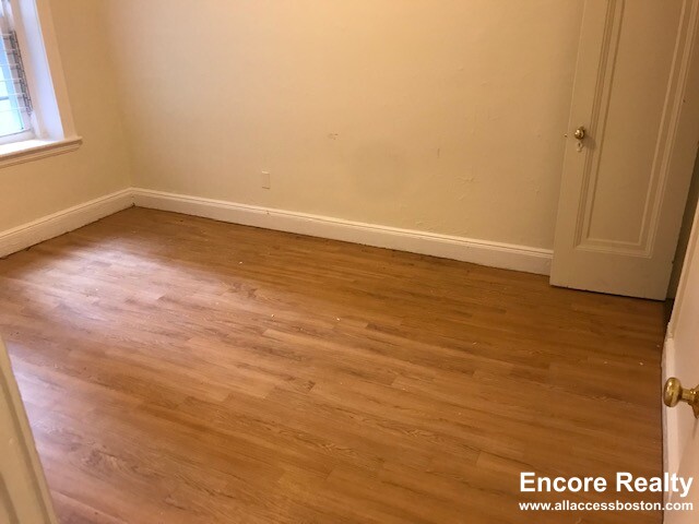 2 bed, 1 bath apartment for rent at 1810 Commonwealth Ave Unit 1N, Brighton — photo 7 of 25