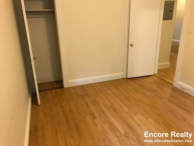 2 bed, 1 bath apartment for rent at 1810 Commonwealth Ave Unit 1N, Brighton — photo 9 of 25