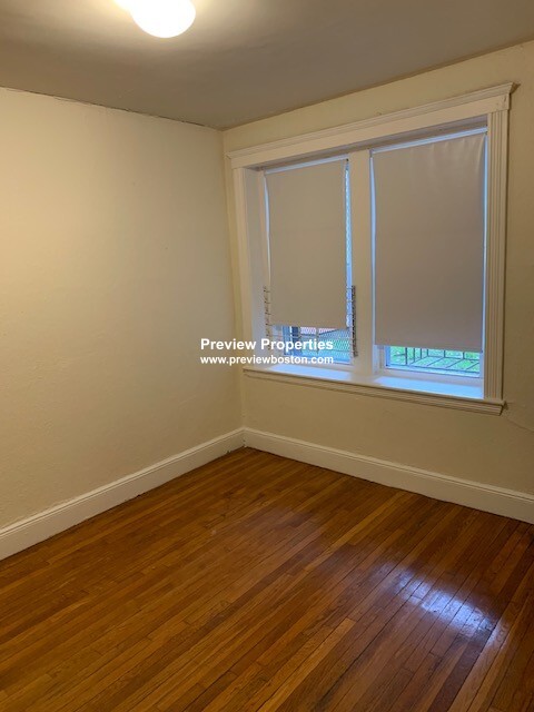 2 bed, 1 bath apartment for rent at 1810 Commonwealth Ave Unit 2P, Brighton — photo 7 of 12
