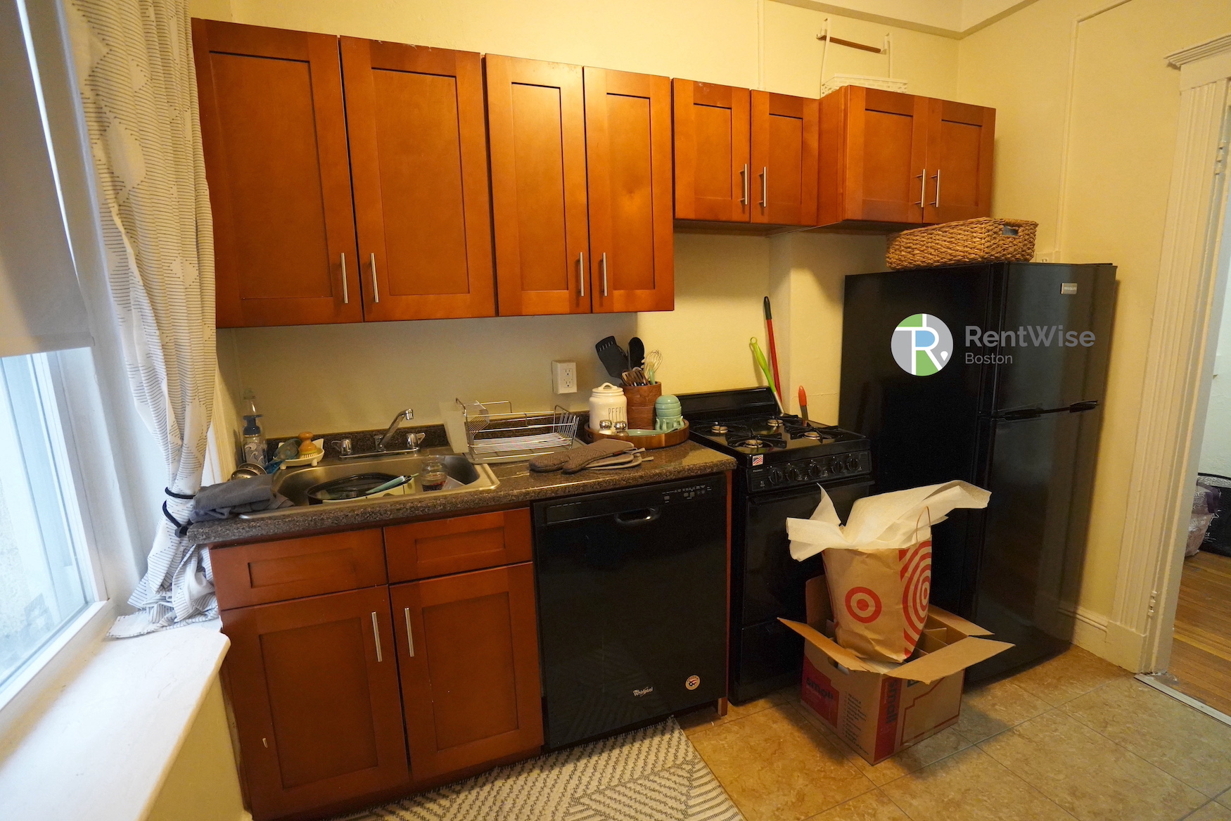 1 bed, 1 bath apartment for rent at 1810 Commonwealth Ave Unit 3, Brighton — photo 7 of 13