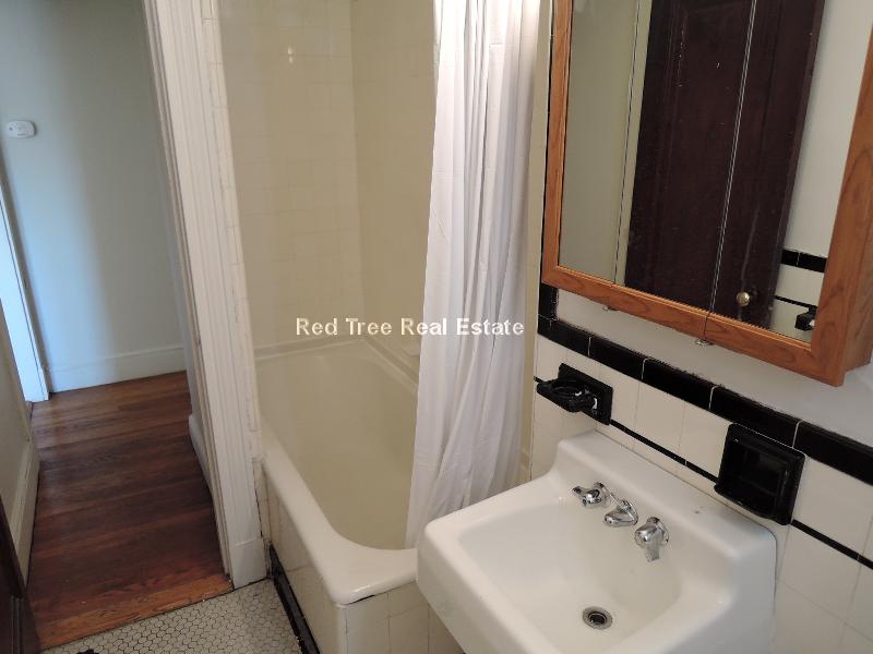 1 bed, 1 bath apartment for rent at 1810 Commonwealth Ave Unit 35, Brighton — photo 11 of 16