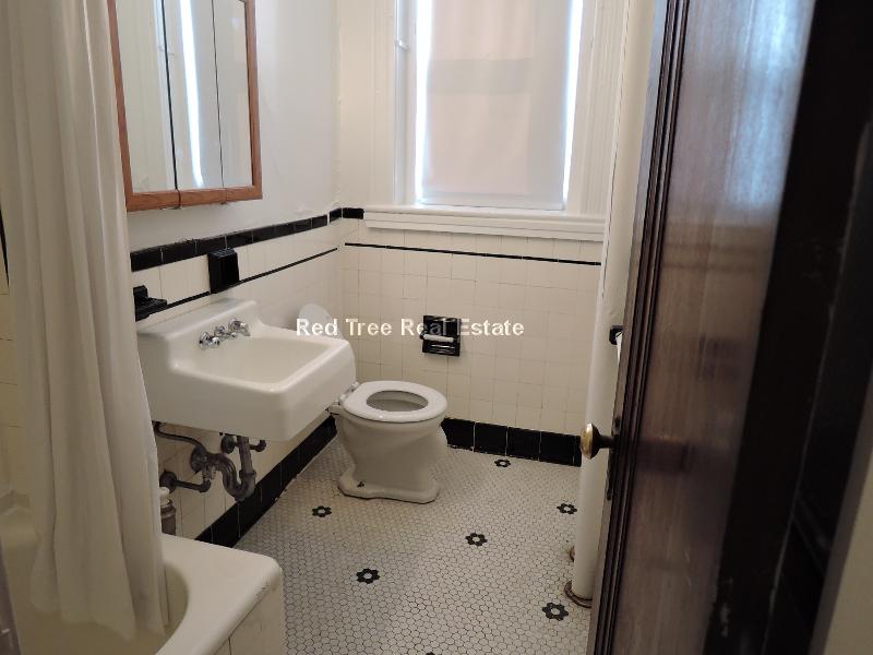 1 bed, 1 bath apartment for rent at 1810 Commonwealth Ave Unit 35, Brighton — photo 8 of 16