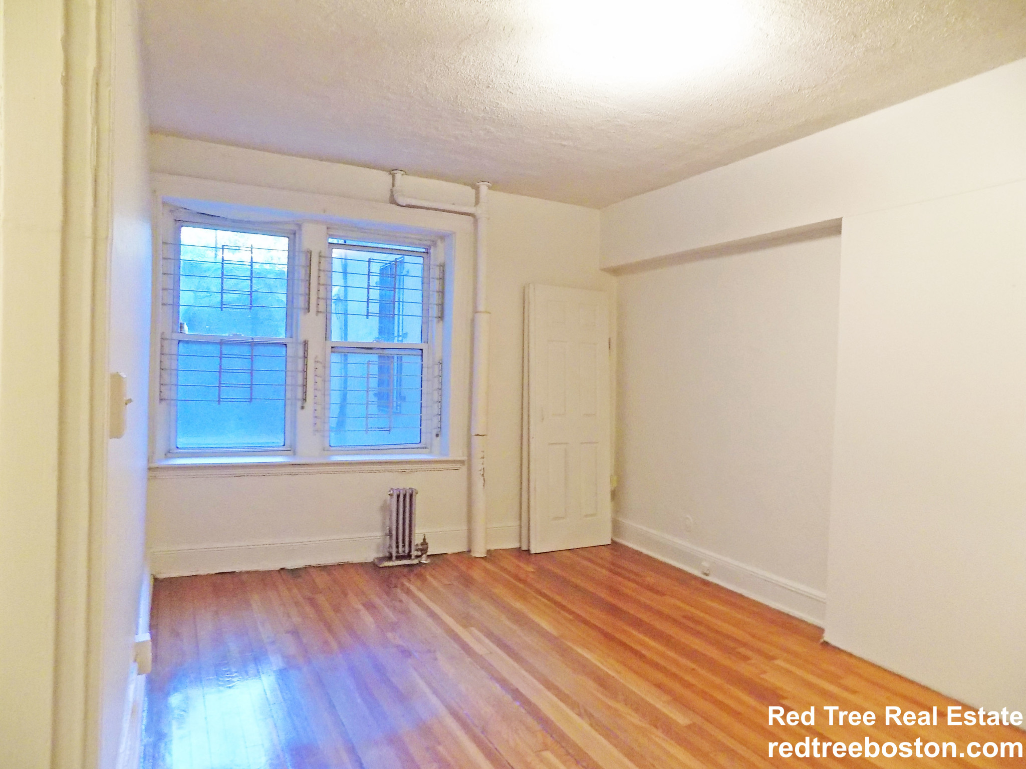 1 bed, 1 bath apartment for rent at 1810 Commonwealth Ave Unit 4, Brighton — photo 3 of 8