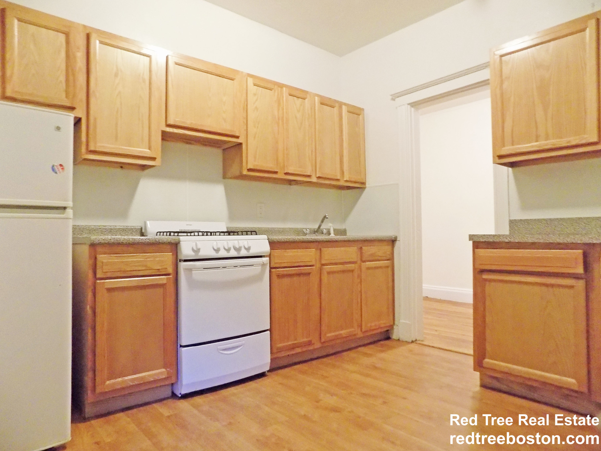 2 bed, 1 bath apartment for rent at 1810 Commonwealth Ave Unit 7, Brighton