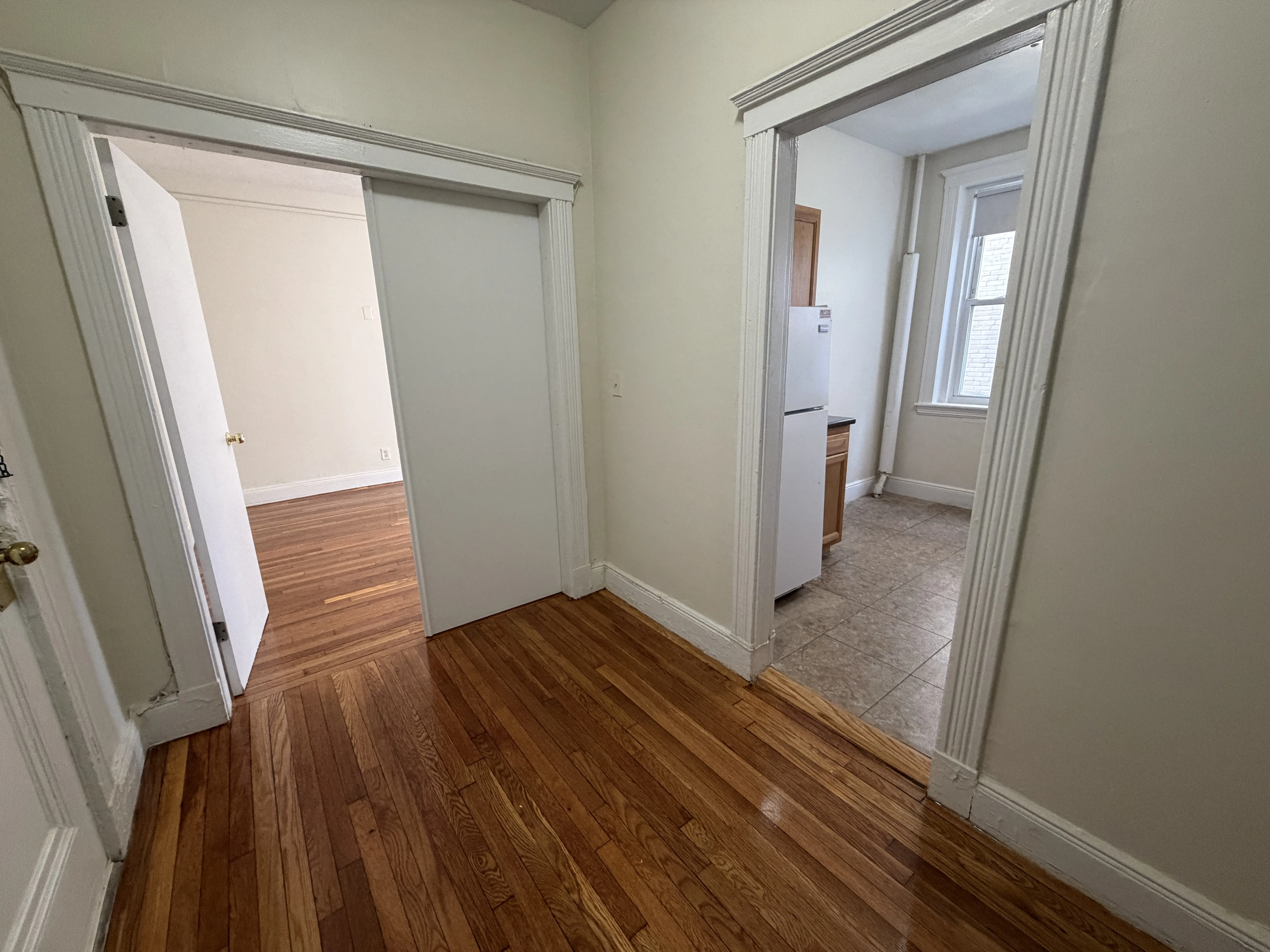 1 bed, 1 bath apartment for rent at 1810 Commonwealth Ave Unit 9, Brighton — photo 4 of 22